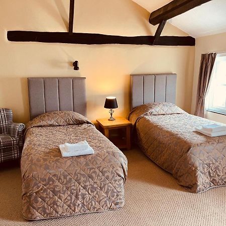 Cain Valley Hotel Llanfyllin ภายนอก รูปภาพ